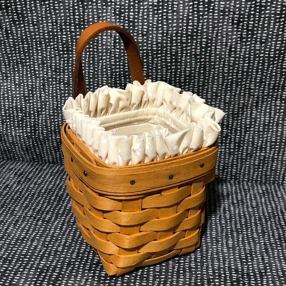 Longaberger Other - Longaberger Small Key Basket